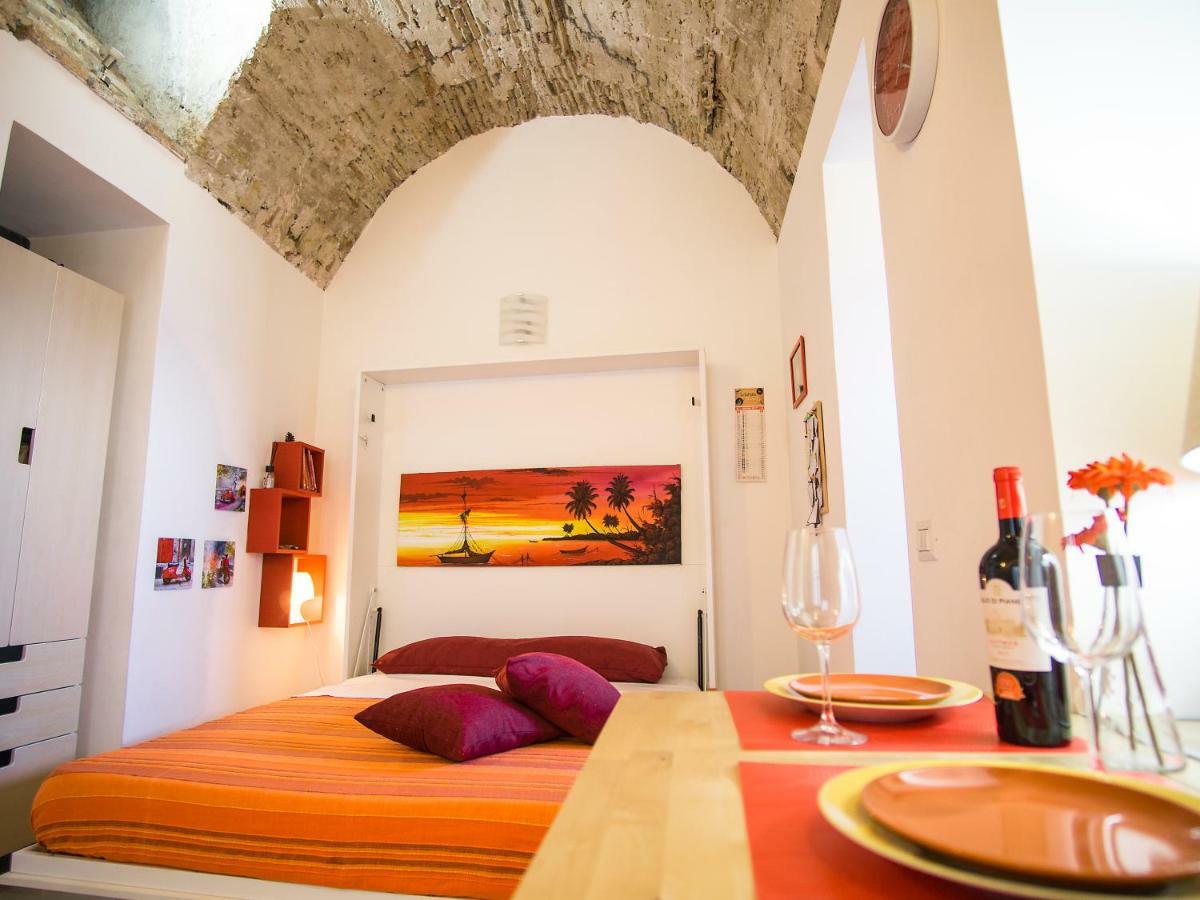 La Casa Dei Nonni Lägenhet Giardini Naxos Exteriör bild