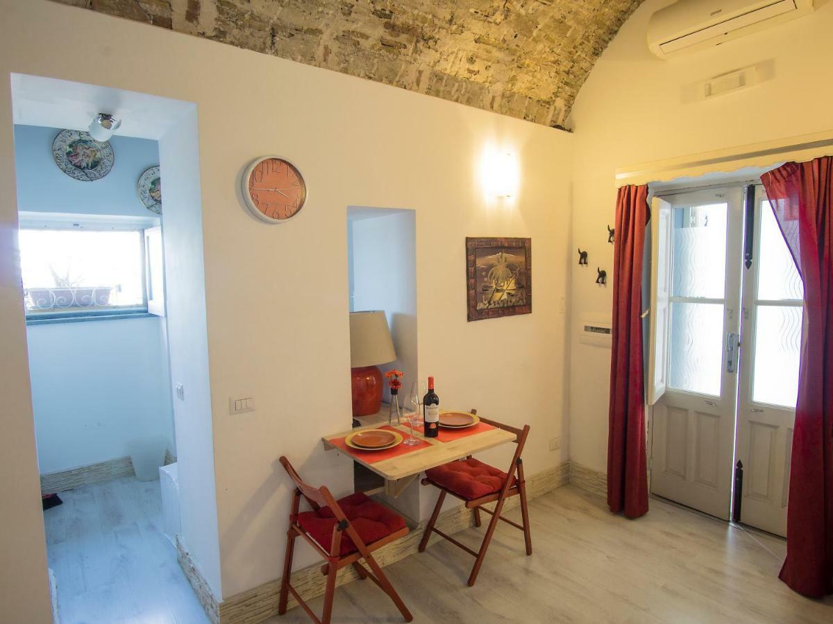La Casa Dei Nonni Lägenhet Giardini Naxos Exteriör bild